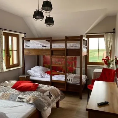 Farm stay Folwark Pod Debem