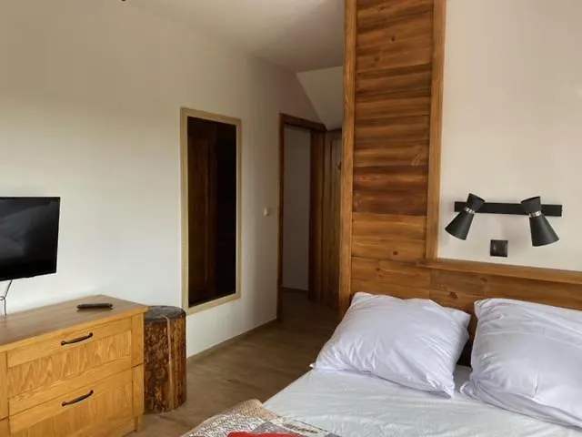 Folwark Pod Debem * Nowa Karczma (Nowy Dwor Gdanski)