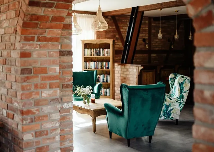 Farma Folwark Pod Debem